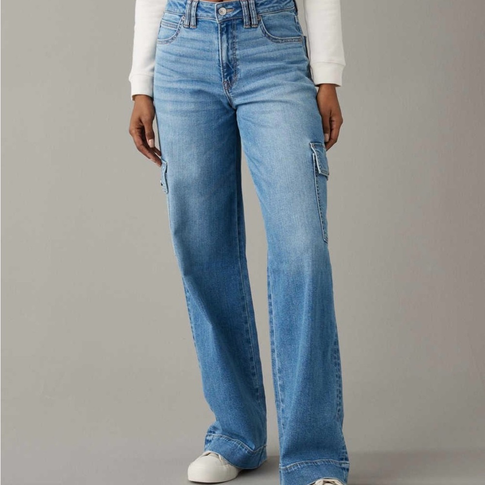 American Eagle Wide-Leg Cargo Jeans